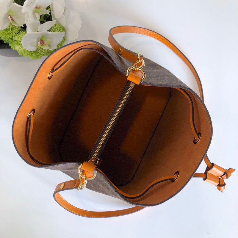 Luxurious Totes - Latest - 9735