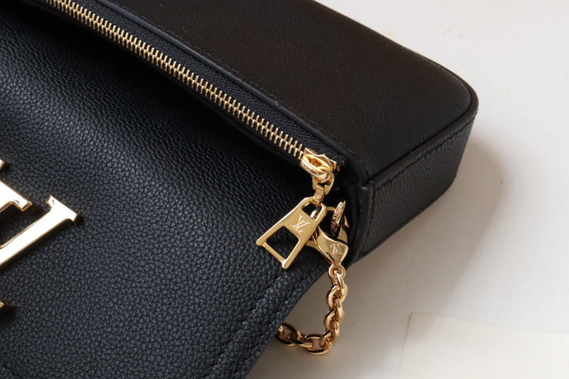 LOV - Luxurious Totes - 1681