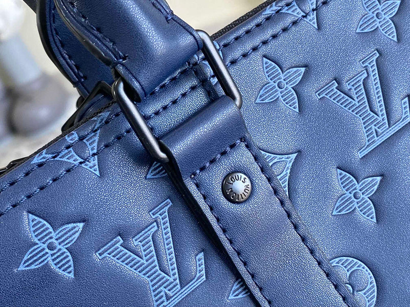 LOV - Luxurious Totes - 2072