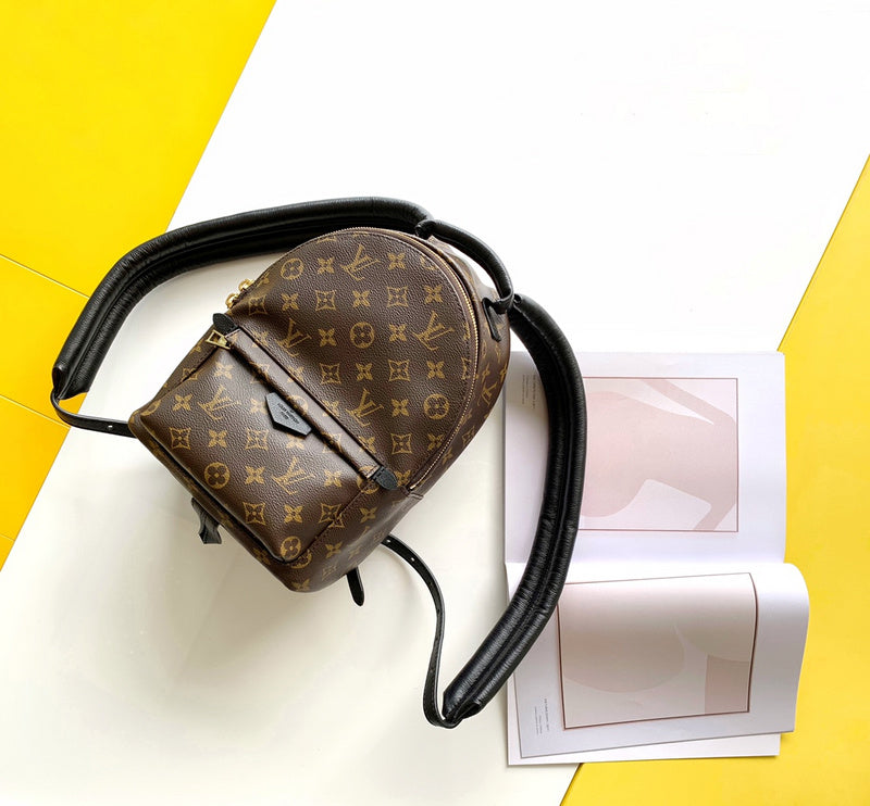 LOV - Luxurious Totes - 2029