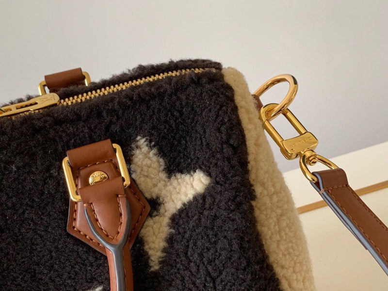 Luxurious Totes - Latest - 9678