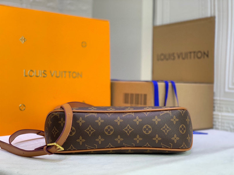 LOV - Luxurious Totes - 2351