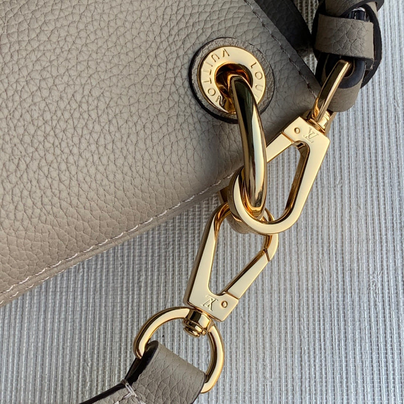 Luxurious Totes - Latest - 1557
