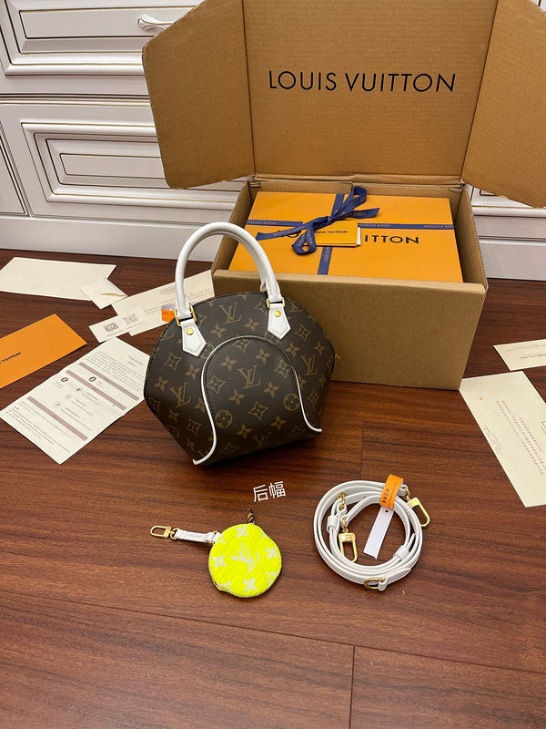 LOV - Luxurious Totes - 1050