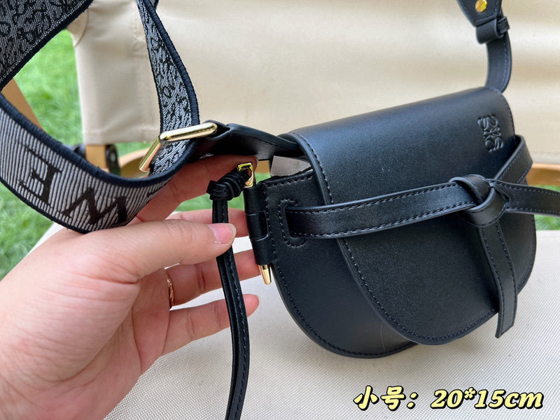 Luxurious Totes - LW-CH Bags - 020