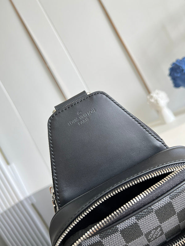 LOV - Luxurious Totes - 1121