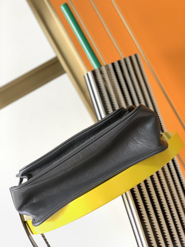 Luxurious Totes - Latest - 8886