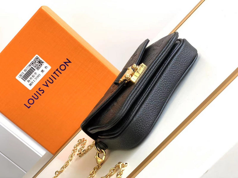 LOV - Luxurious Totes - 1627