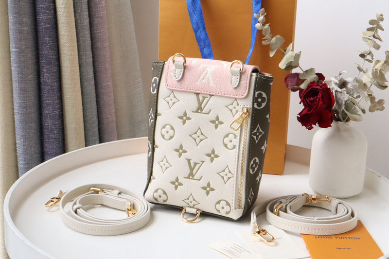 LOV - Luxurious Totes - 1680