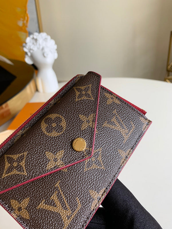 Luxurious Totes - Latest - 831