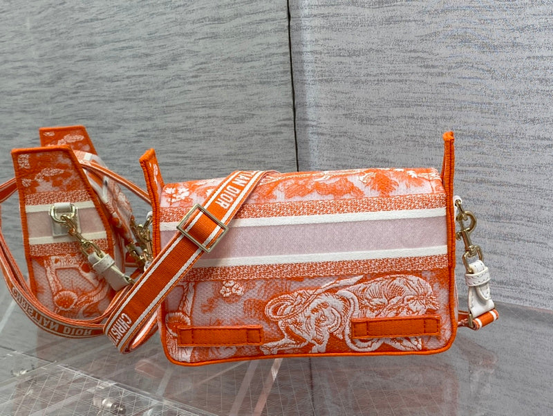 Luxurious Totes - Latest - 6244