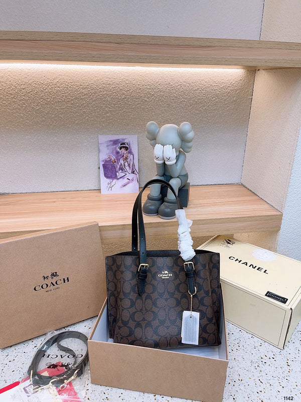 Luxurious Totes - CCH2 Bags - 143