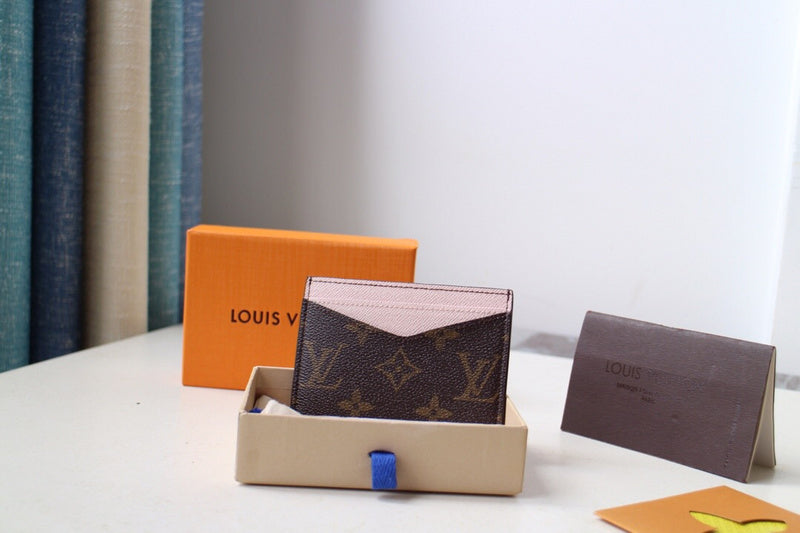 Luxurious Totes - Latest - 1138