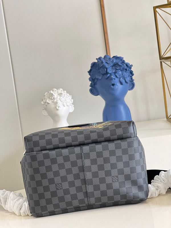 LOV - Luxurious Totes - 1705