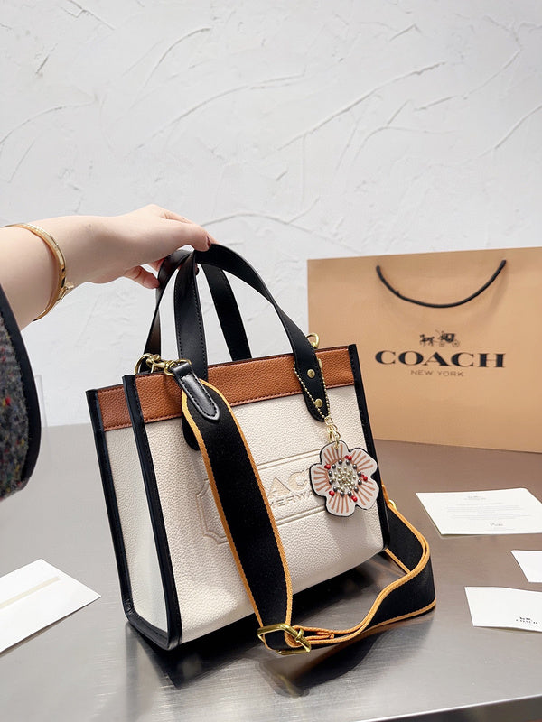 Luxurious Totes - CCH2 Bags - 136