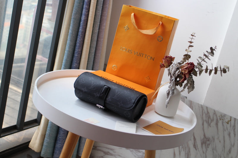 LOV - Luxurious Totes - 1417