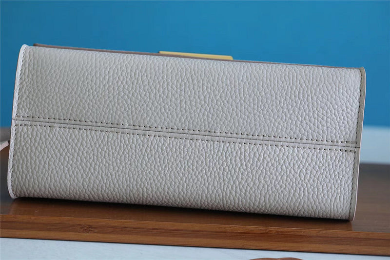 Lux-Totes - LOV Bags - 1010