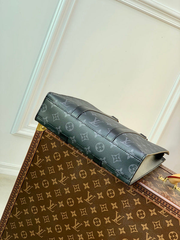 LOV - Luxurious Totes - 1330