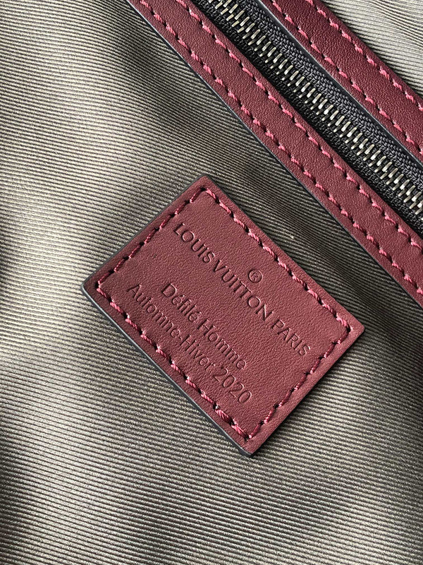 LOV - Luxurious Totes - 2414