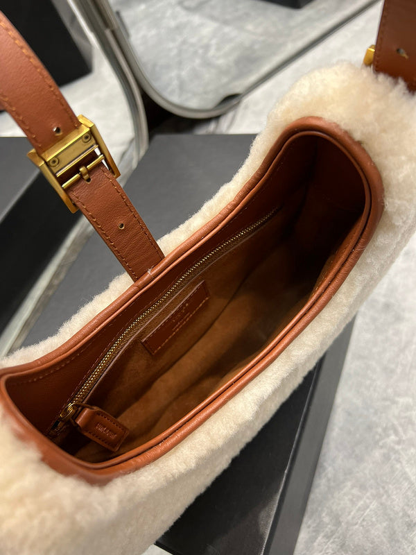 Luxurious Totes - Latest - 8457