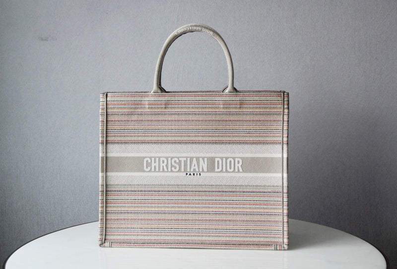 Luxurious Totes - Latest - 6521