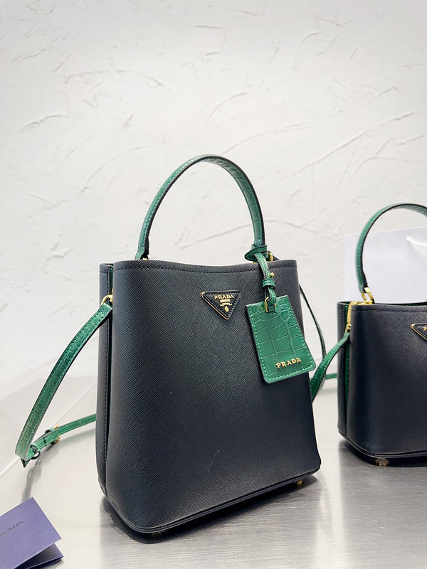 Luxurious Totes - PDA3 Bags - 101