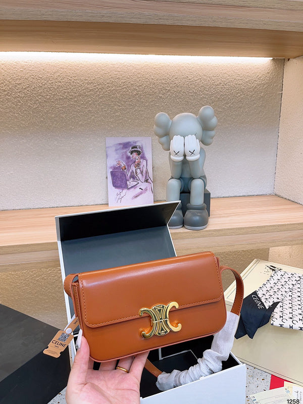 Luxurious Totes - CLE2 Bags - 001