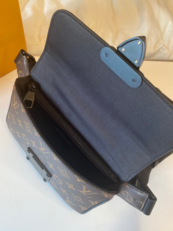 LOV - Luxurious Totes - 2381