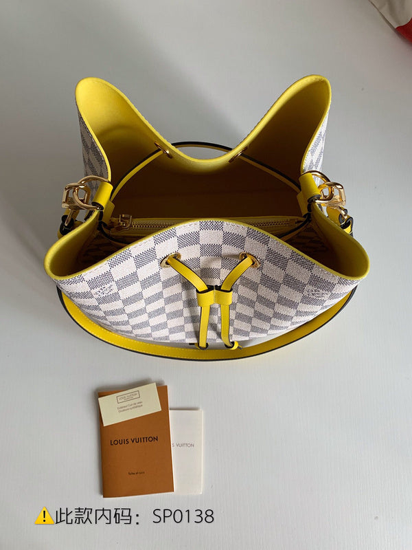 Luxurious Totes - Latest - 9760