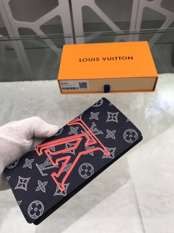 LOV - Luxurious Totes - 2304