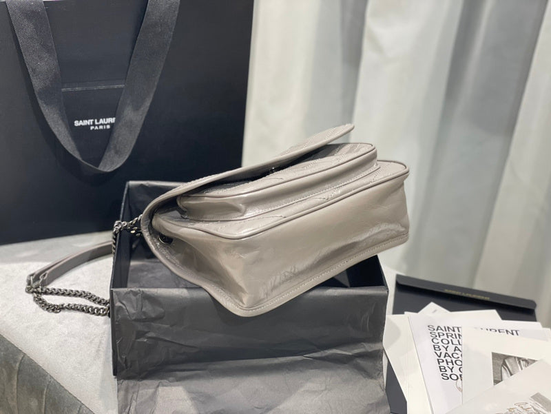 Luxurious Totes - Latest - 8561