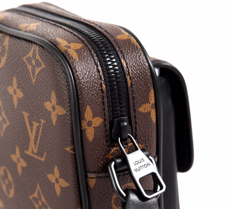 LOV - Luxurious Totes - 2412
