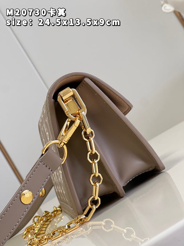 LOV - Luxurious Totes - 917