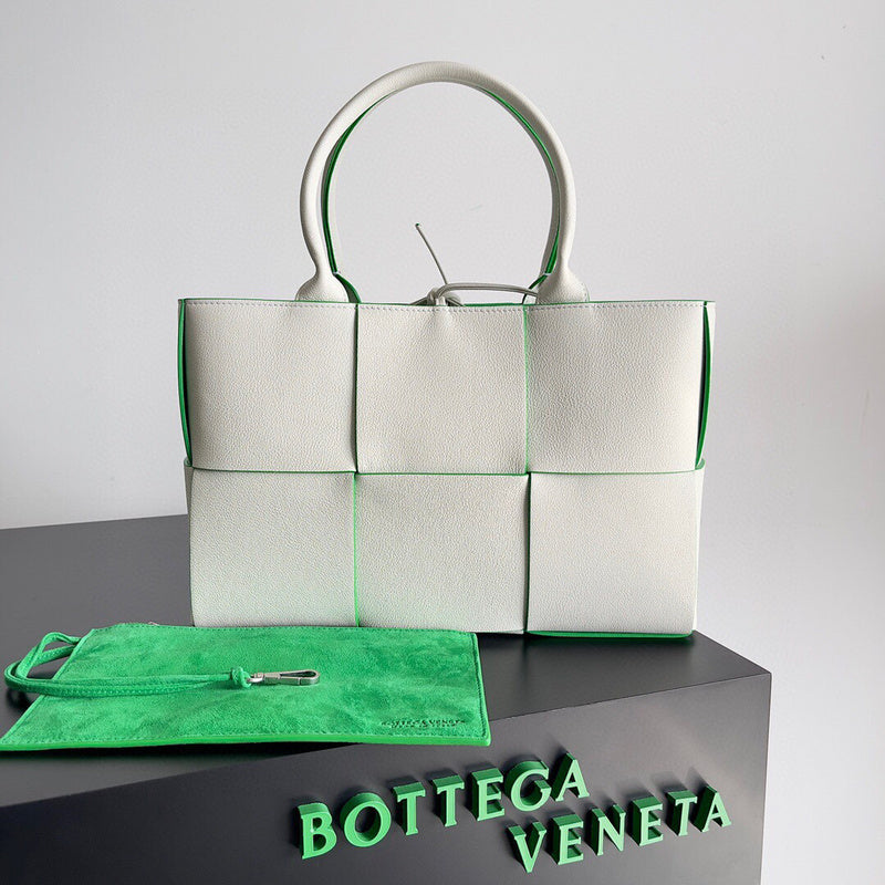 Luxurious-Totes - BV Bags - 1652