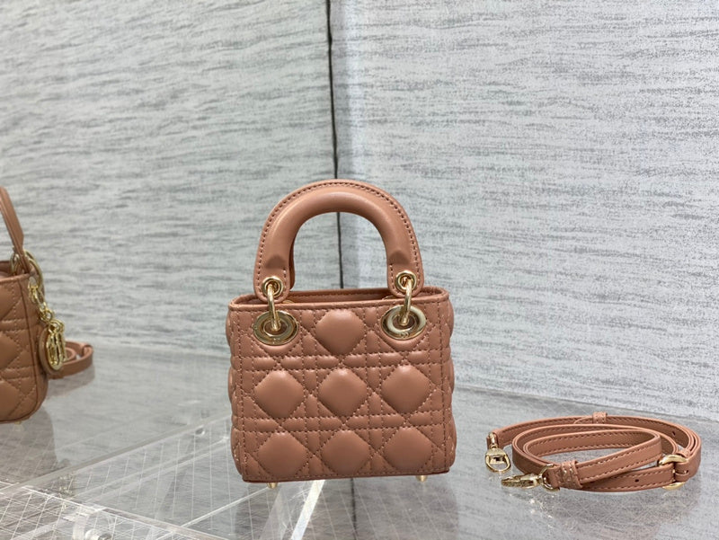 Luxurious Totes - Latest - 6229