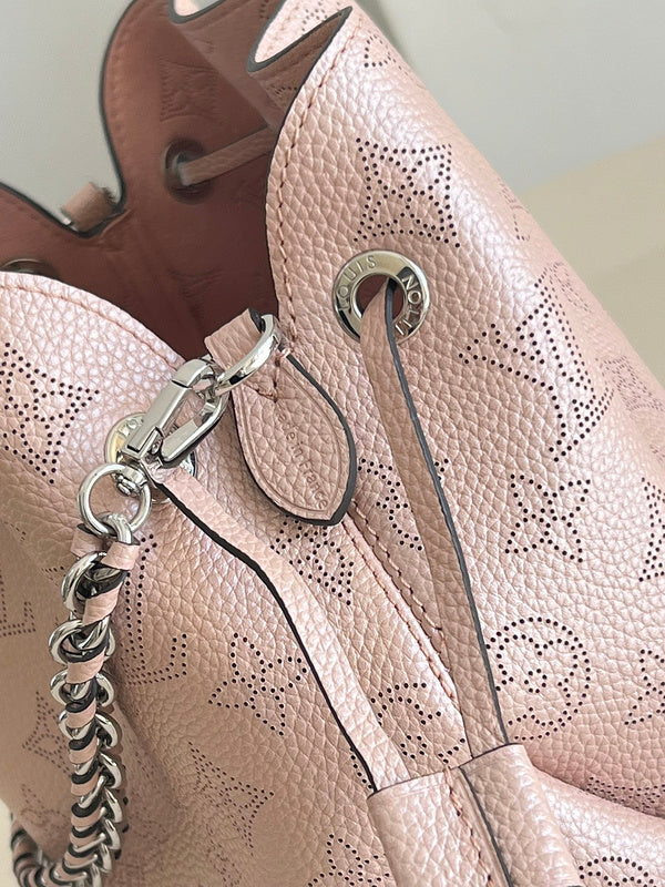 LOV - Luxurious Totes - 2121