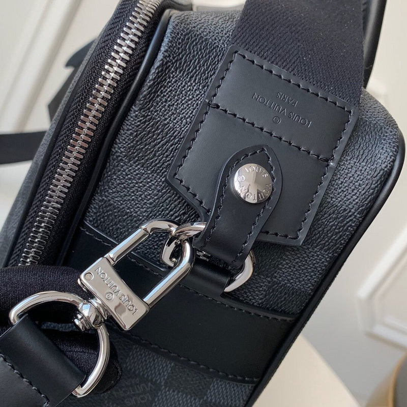 LOV - Luxurious Totes - 2657