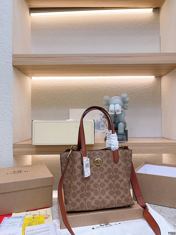 Luxurious Totes - CCH2 Bags - 093
