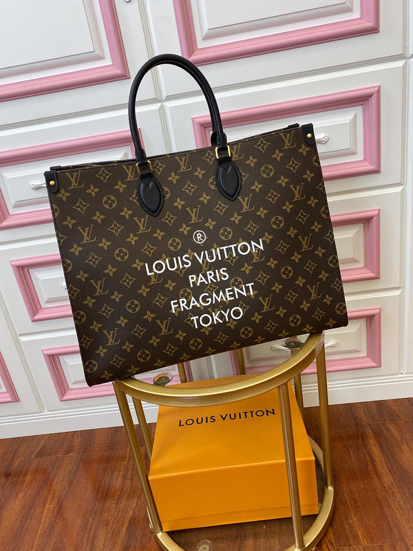 LOV - Luxurious Totes - 2662