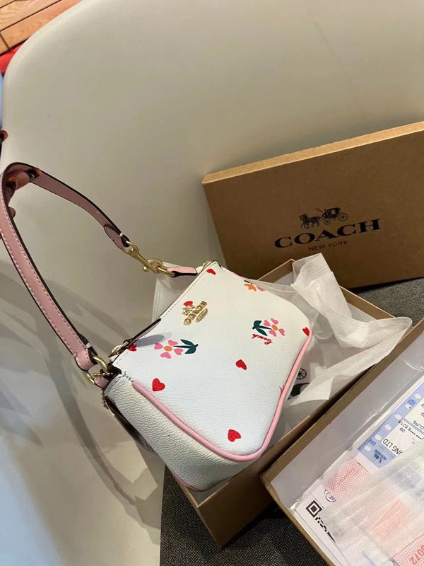 Luxurious Totes - CCH2 Bags - 115