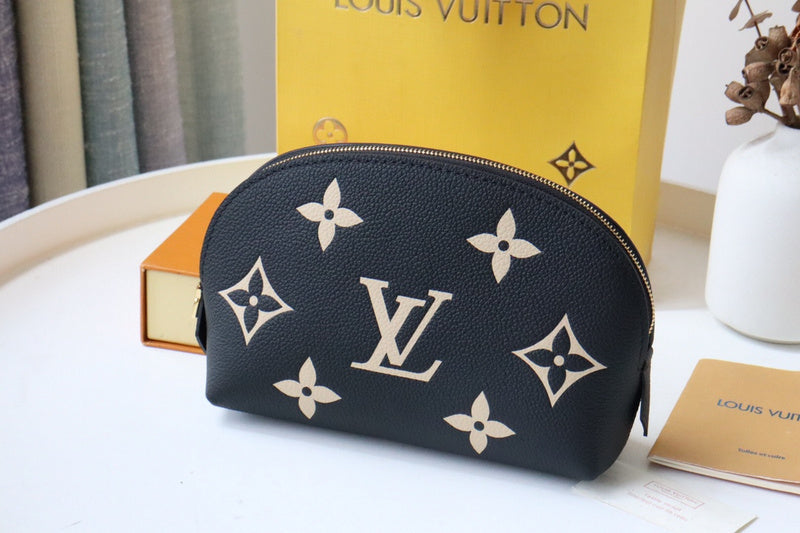 LOV - Luxurious Totes - 2231