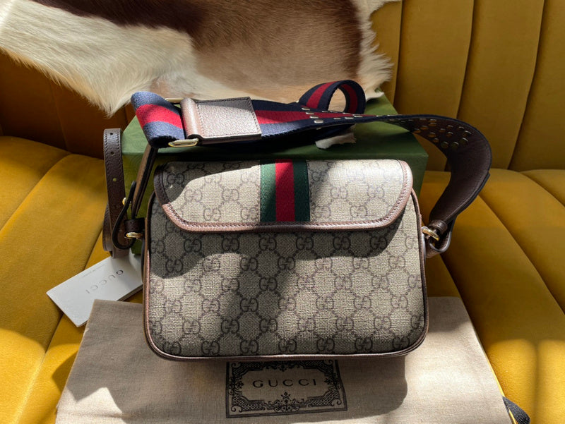GUI - Luxurious Totes - 012