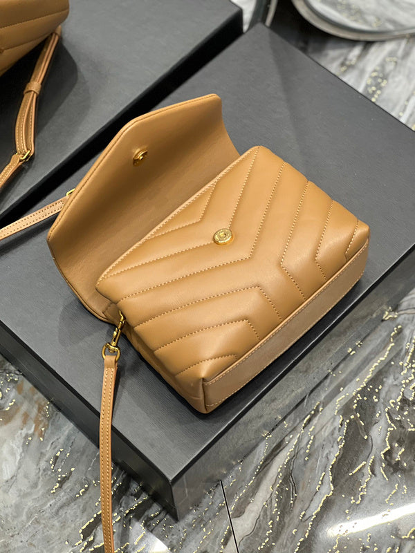 Luxurious Totes - Latest - 8272