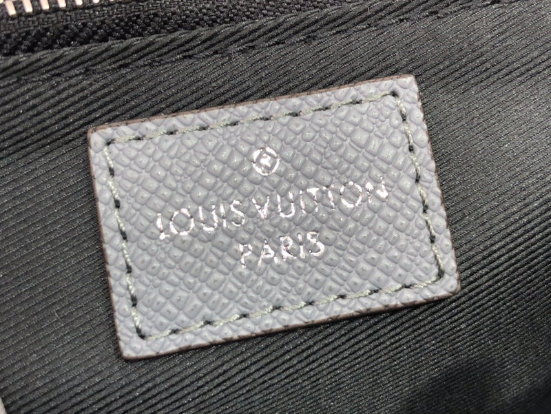 LOV - Luxurious Totes - 2238