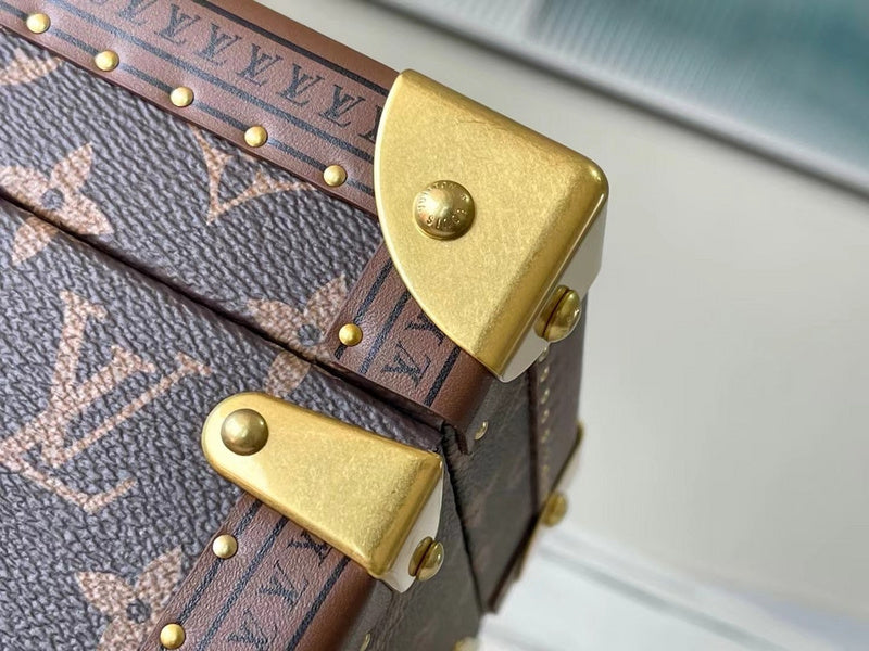 LOV - Luxurious Totes - 1041