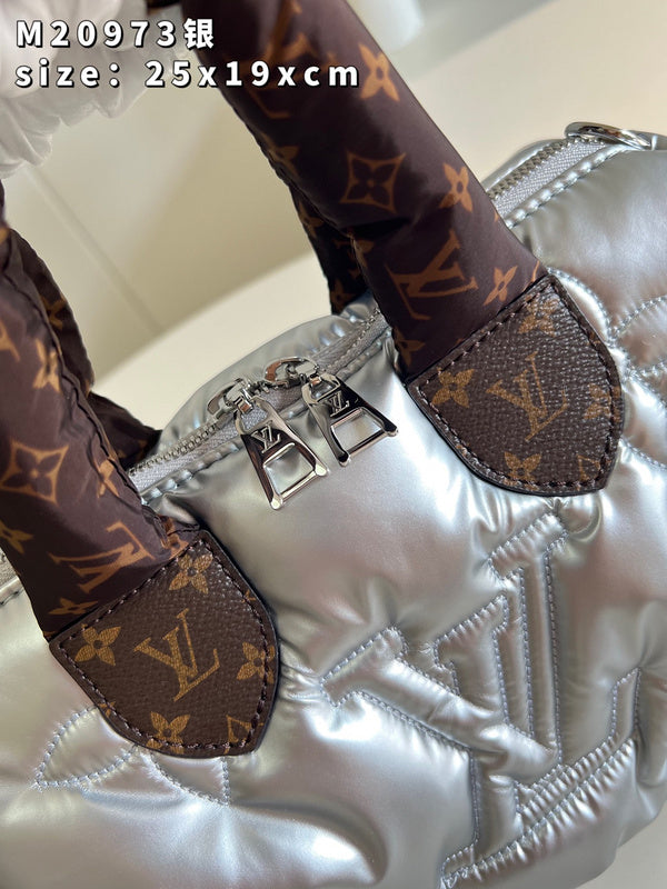 LOV - Luxurious Totes - 949