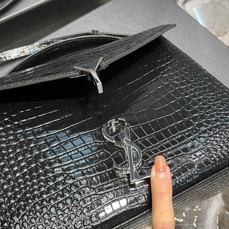 Luxurious Totes - Latest - 8437