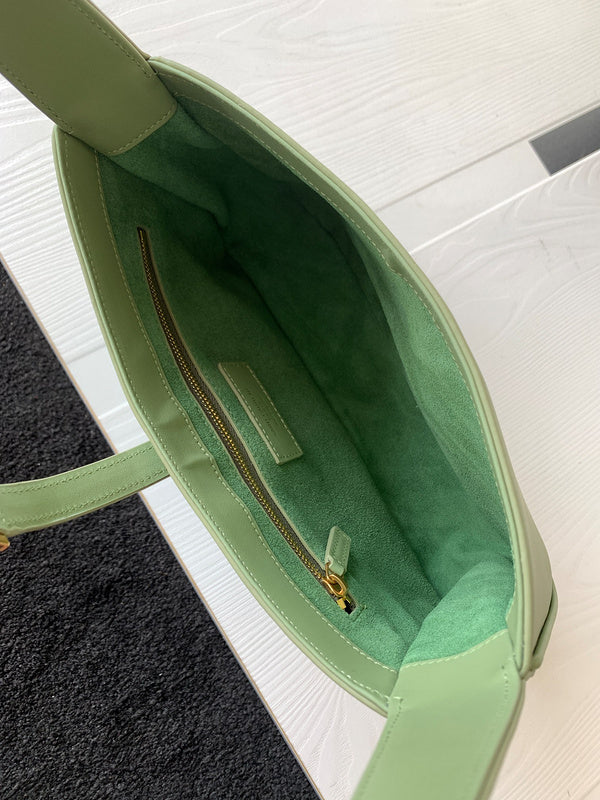 Luxurious Totes - Latest - 8179