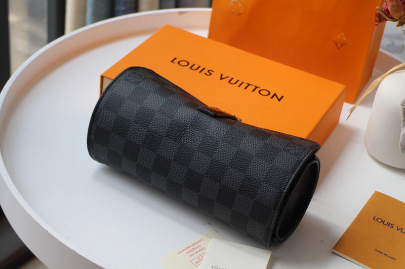 LOV - Luxurious Totes - 1418