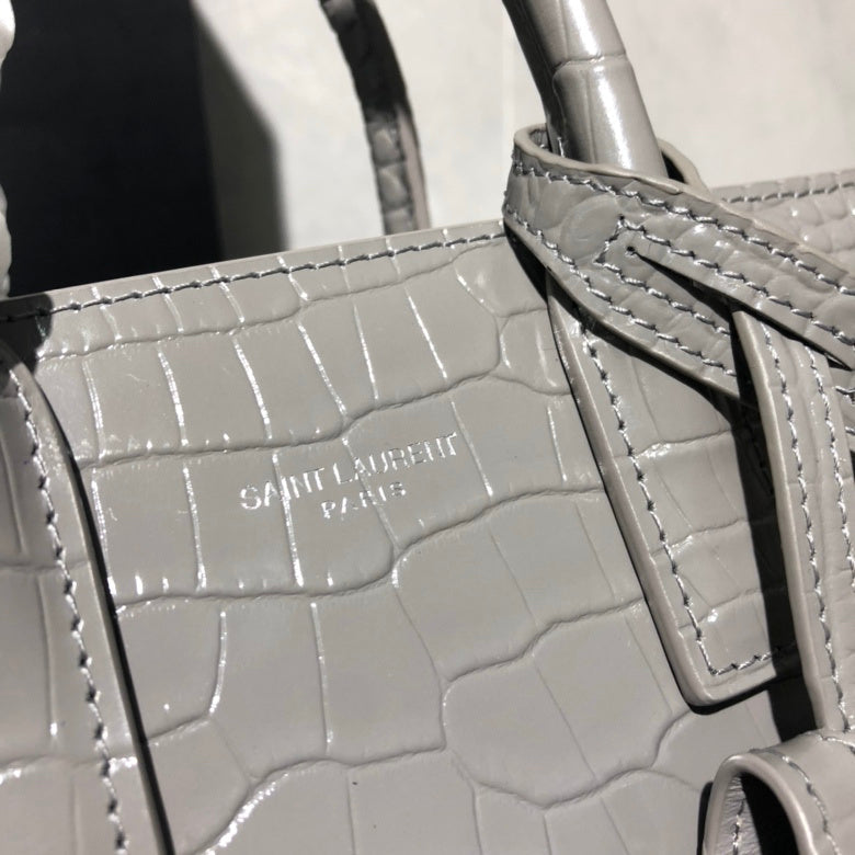 Luxurious Totes - Latest - 9485